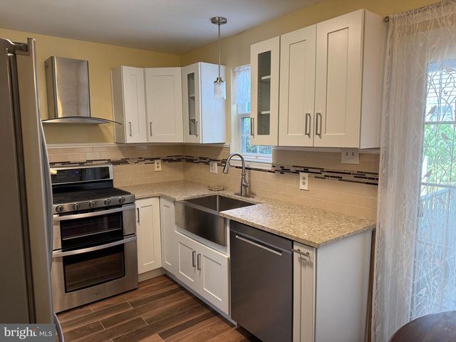 1002 SWEETWATER DR, Cinnaminson, NJ 08077