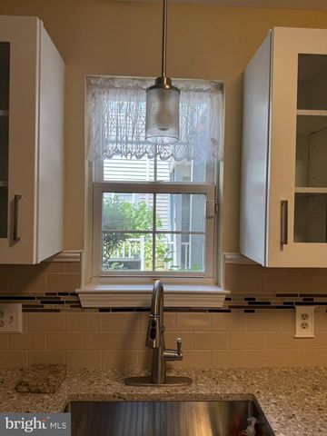 1002 SWEETWATER DR, Cinnaminson, NJ 08077