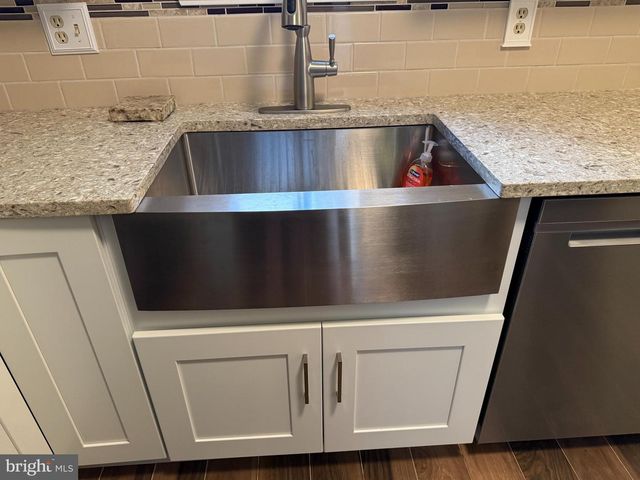 1002 SWEETWATER DR, Cinnaminson, NJ 08077