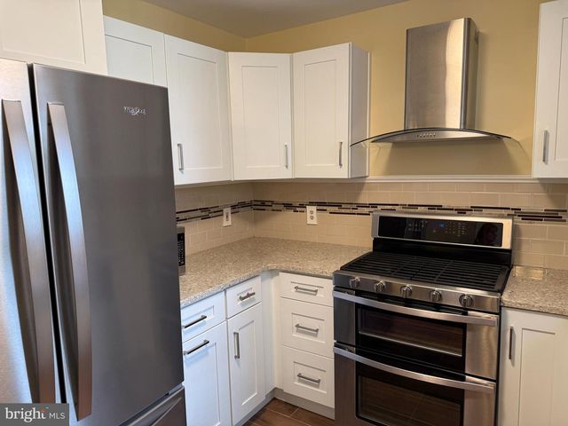 1002 SWEETWATER DR, Cinnaminson, NJ 08077
