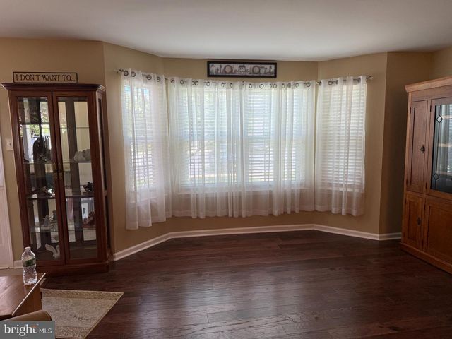 1002 SWEETWATER DR, Cinnaminson, NJ 08077