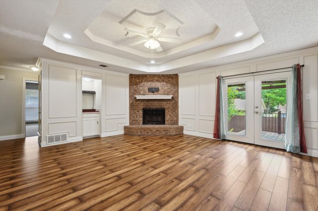 2813 Cripple Creek Trail, Grapevine, TX 76051