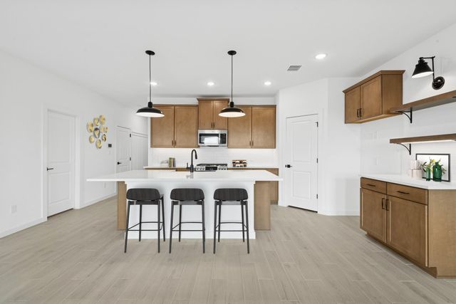 243 Ice Shore Trail, Dayton, TX 77535