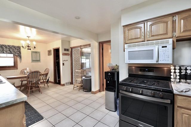 4821 70th STREET, Kenosha, WI 53142