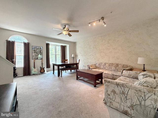 10186 TREE FROG PL, White Plains, MD 20695