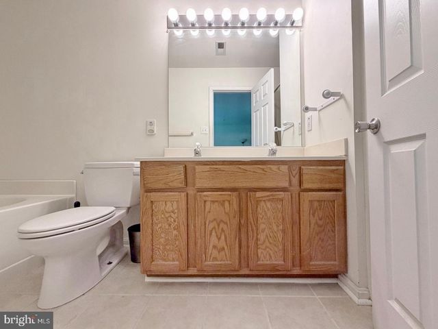 10186 TREE FROG PL, White Plains, MD 20695