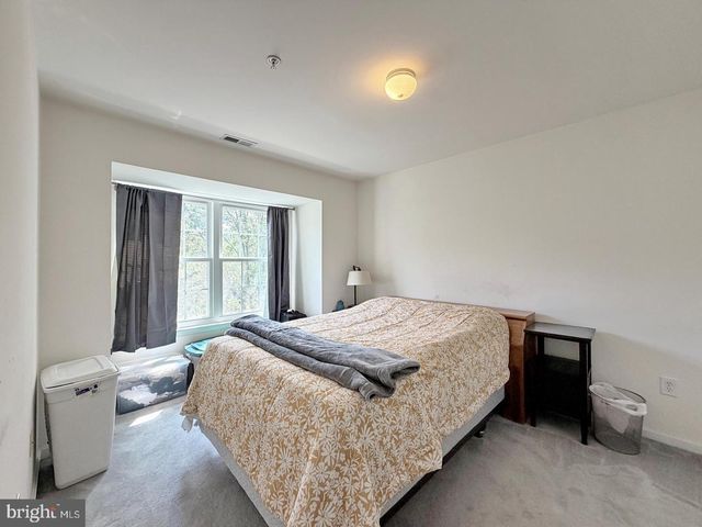 10186 TREE FROG PL, White Plains, MD 20695