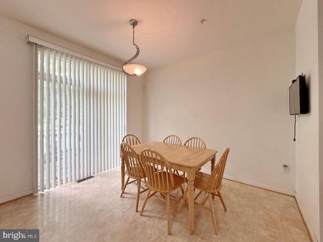10186 TREE FROG PL, White Plains, MD 20695