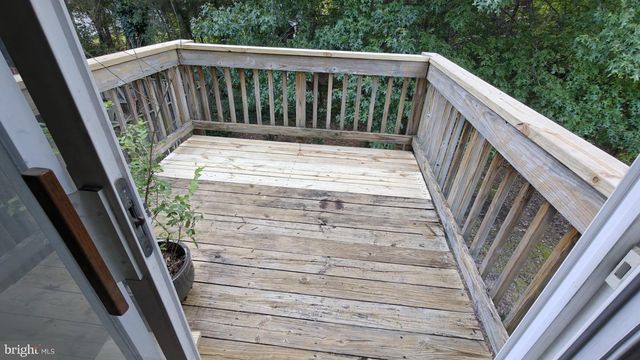 10186 TREE FROG PL, White Plains, MD 20695