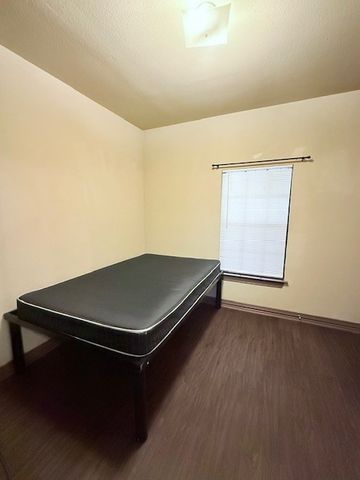 2410 S 2nd Street 1058, Waco, TX 76706