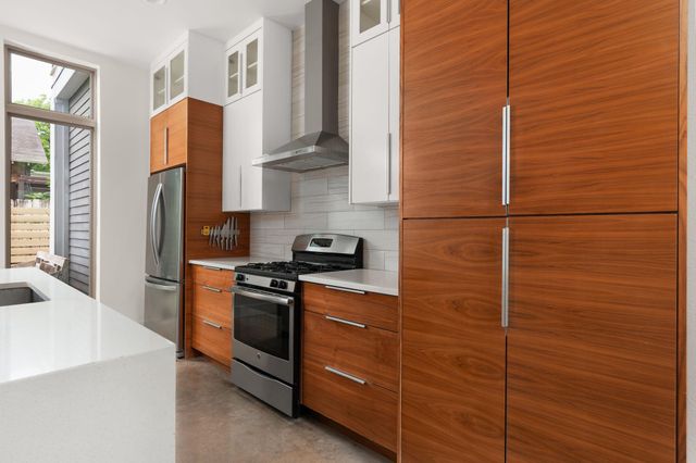 1132 Salina ST, Austin, TX 78702