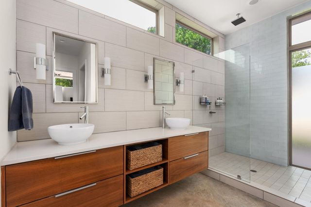 1132 Salina ST, Austin, TX 78702