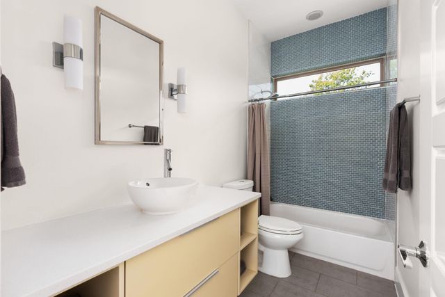 1132 Salina ST, Austin, TX 78702