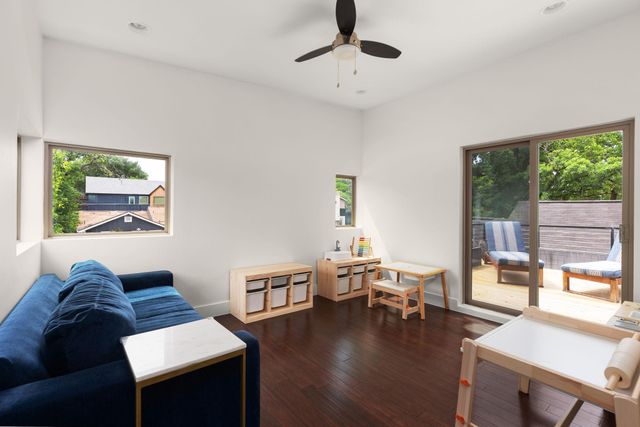 1132 Salina ST, Austin, TX 78702