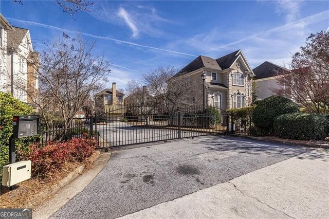 2454 Vivian Circle, Decatur, GA 30030