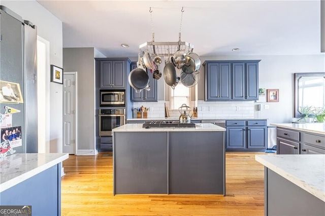 2454 Vivian Circle, Decatur, GA 30030