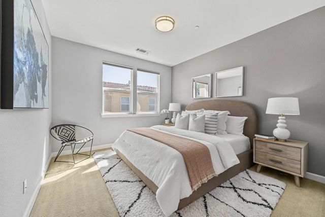 595 San Rivera Terrace, Sunnyvale, CA 94085