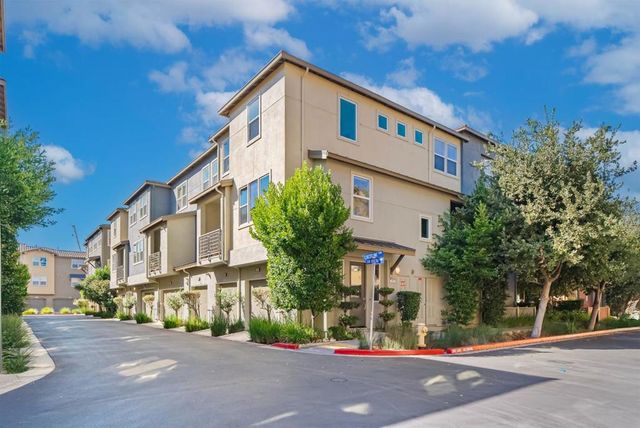 595 San Rivera Terrace, Sunnyvale, CA 94085