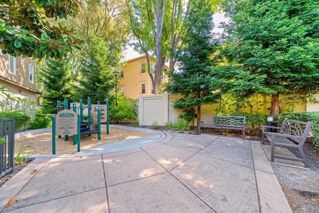 595 San Rivera Terrace, Sunnyvale, CA 94085