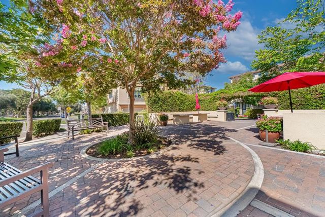 595 San Rivera Terrace, Sunnyvale, CA 94085