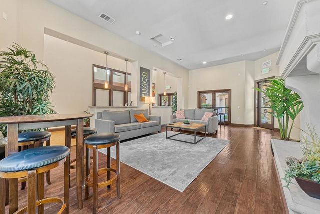 595 San Rivera Terrace, Sunnyvale, CA 94085