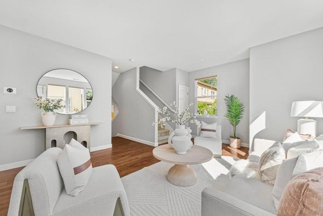 595 San Rivera Terrace, Sunnyvale, CA 94085