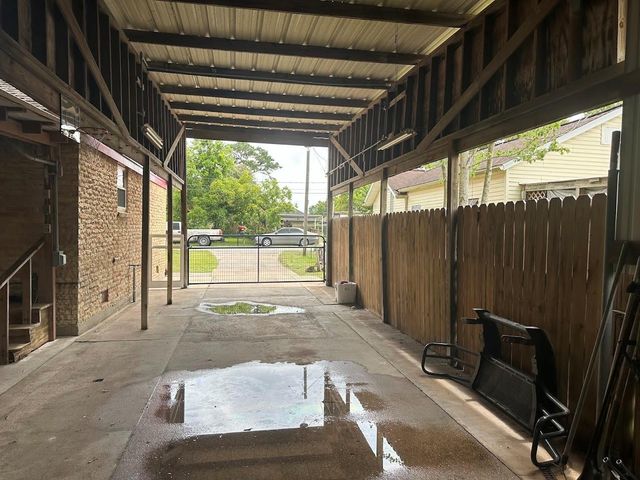 2710 Flowers Street, Pasadena, TX 77503