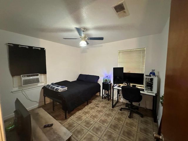 2710 Flowers Street, Pasadena, TX 77503