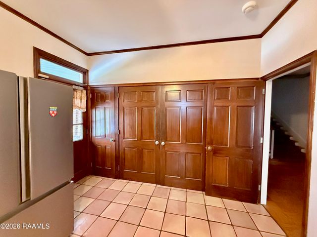 320 Duperier Avenue, New Iberia, LA 70563