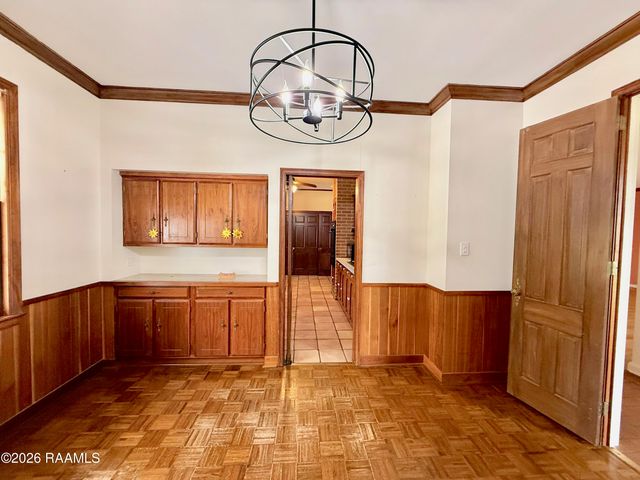 320 Duperier Avenue, New Iberia, LA 70563