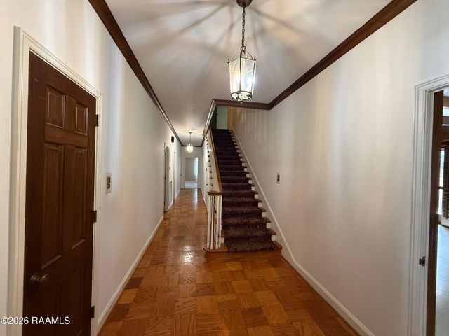 320 Duperier Avenue, New Iberia, LA 70563