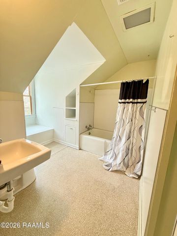 320 Duperier Avenue, New Iberia, LA 70563