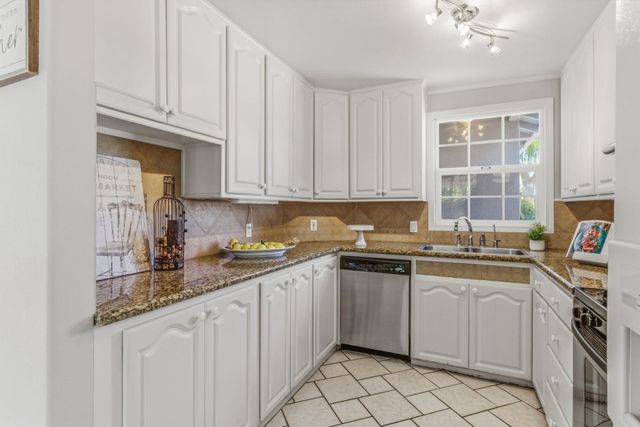 2008 Kentucky Street, Redwood City, CA 94061