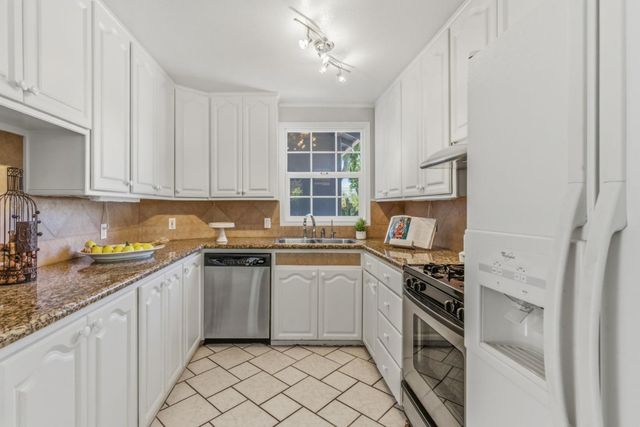 2008 Kentucky Street, Redwood City, CA 94061