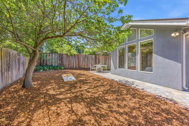 2008 Kentucky Street, Redwood City, CA 94061