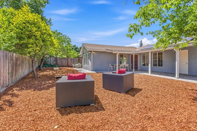 2008 Kentucky Street, Redwood City, CA 94061