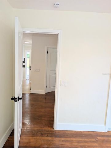 8206 N 19TH STREET, Tampa, FL 33604