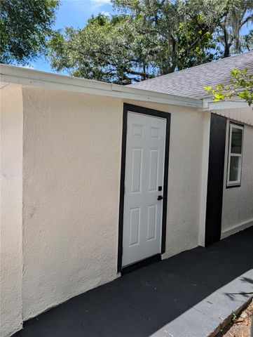 8206 N 19TH STREET, Tampa, FL 33604