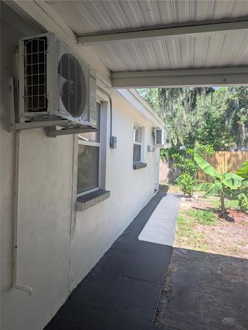 8206 N 19TH STREET, Tampa, FL 33604