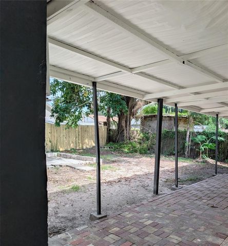 8206 N 19TH STREET, Tampa, FL 33604