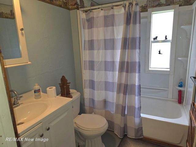 7469 Highland Drive, Moffatt Twp, MI 48610