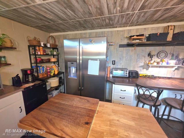 7469 Highland Drive, Moffatt Twp, MI 48610