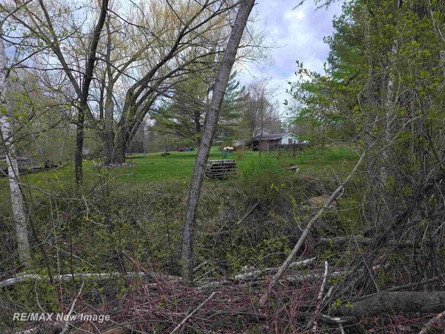 7469 Highland Drive, Moffatt Twp, MI 48610