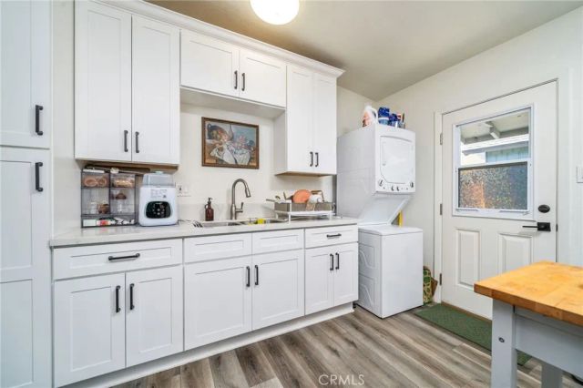 124 N Vista Bonita Avenue, Glendora, CA 91741