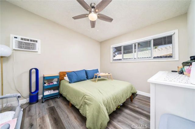 124 N Vista Bonita Avenue, Glendora, CA 91741