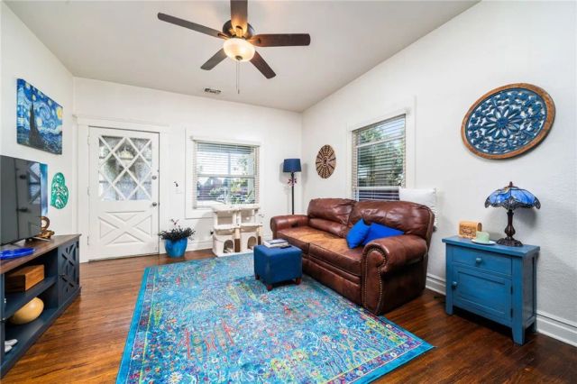 124 N Vista Bonita Avenue, Glendora, CA 91741