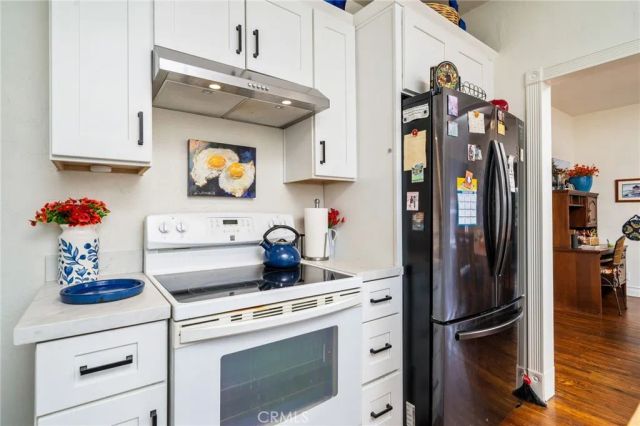 124 N Vista Bonita Avenue, Glendora, CA 91741