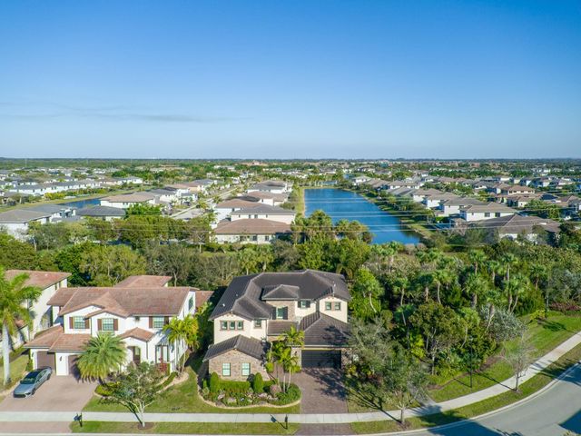 8800 Watercrest Circle, Parkland, FL 33076