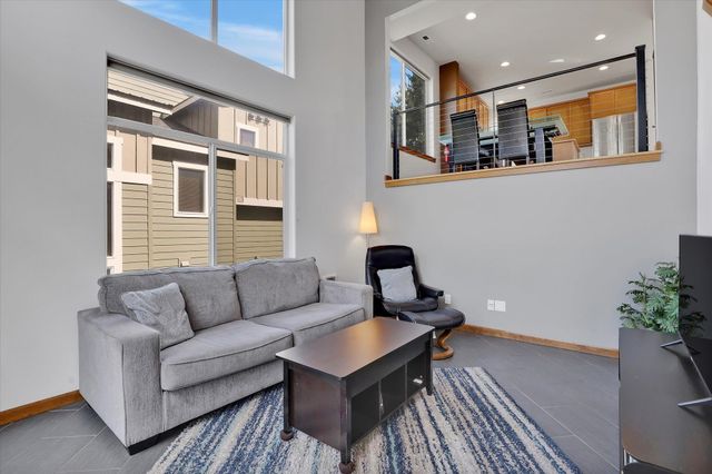 1827 W Bridge Ave, Spokane, WA 99201