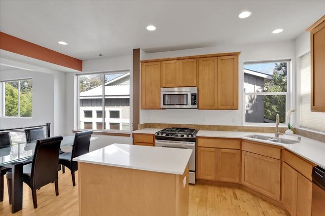 1827 W Bridge Ave, Spokane, WA 99201